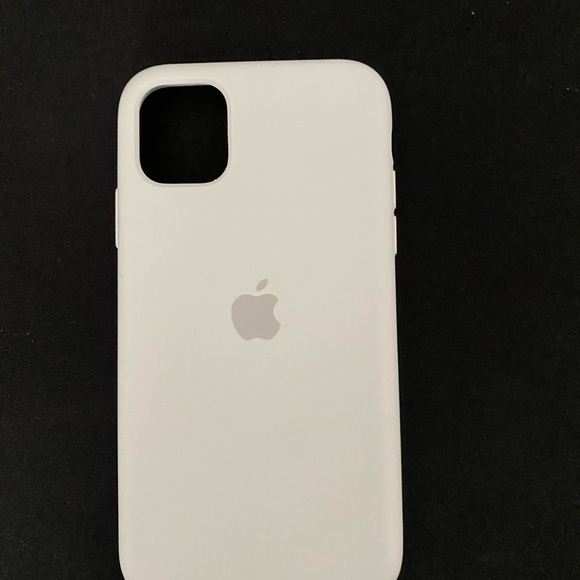 Apple IPhone 11 Silicone Case- White - Picture 3 of 3